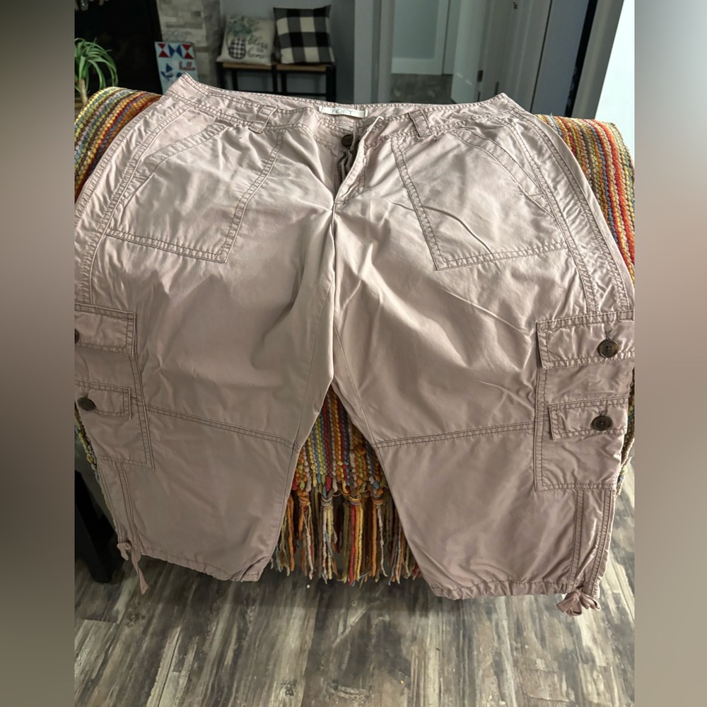 Loft light Mauve capris size 10